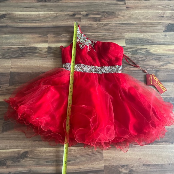 BNWT May Queen beaded dress - Picture 6 of 10